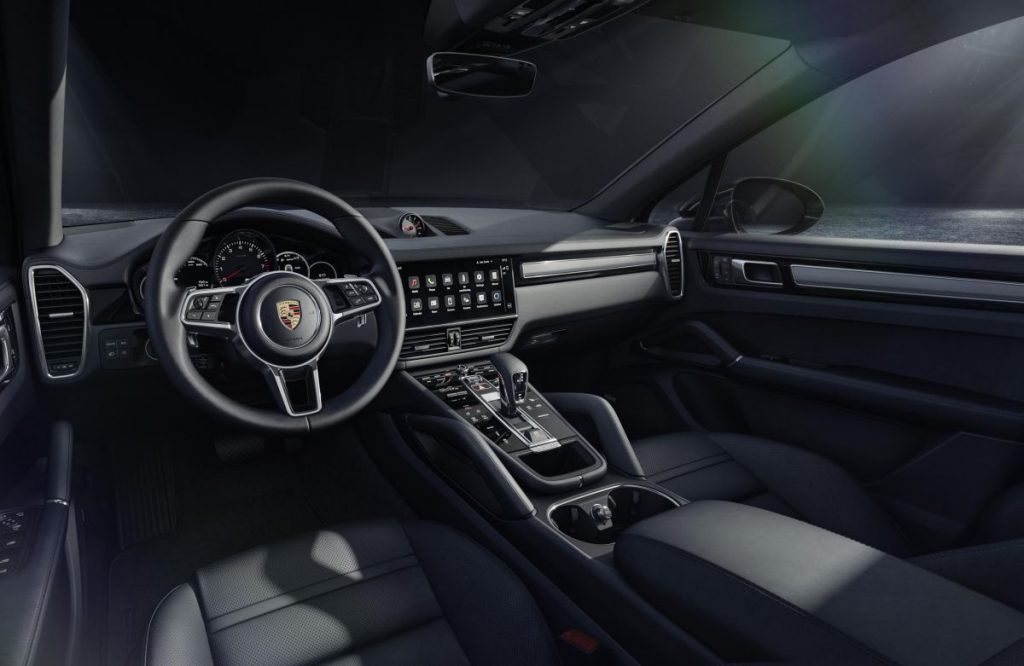 Porsche Cayenne Platinum Edition 2022 dealer nederland