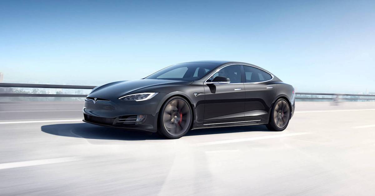 Gehackte Tesla Model S Plaid record snelheid 350 km/u