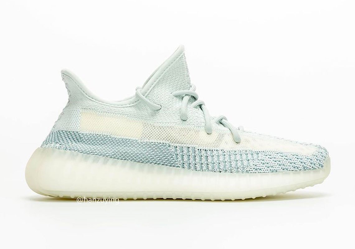 adidas YEEZY BOOST 350 V2 Cloud White