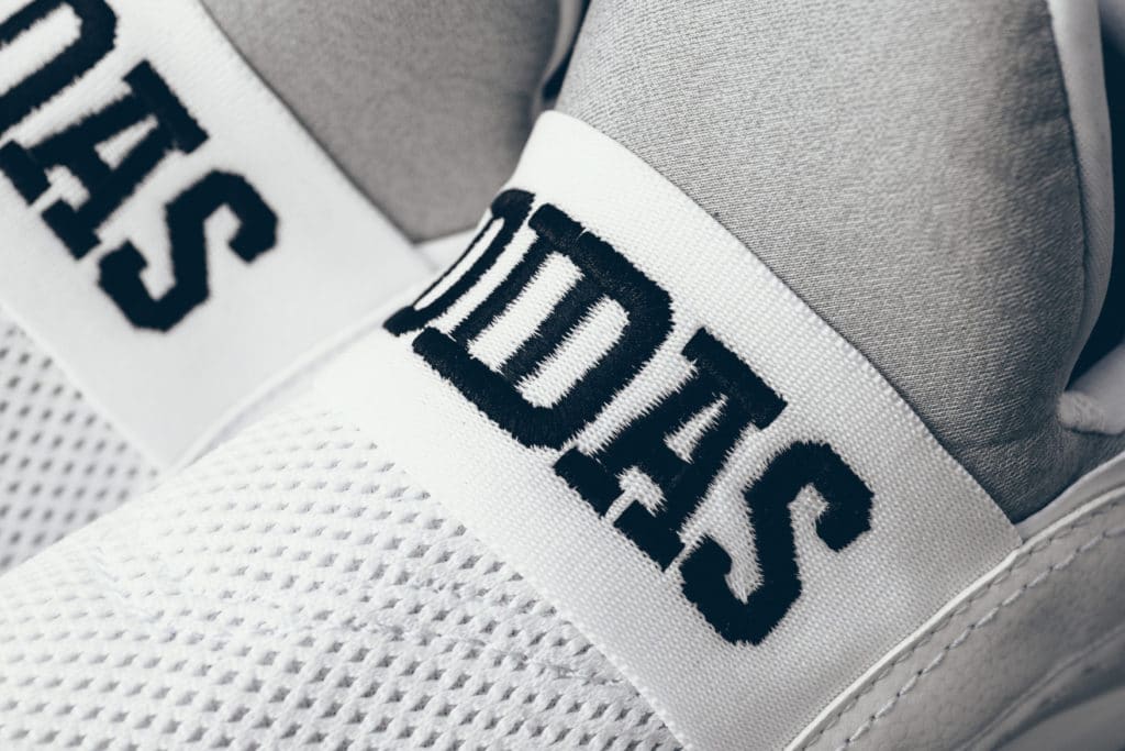 adidas-cloudfoam-ultra-zen-all-white-sneaker-3