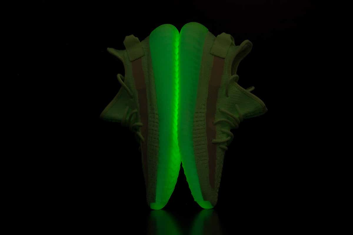 adidas YEEZY BOOST 350 V2 Glow-in-the-Dark