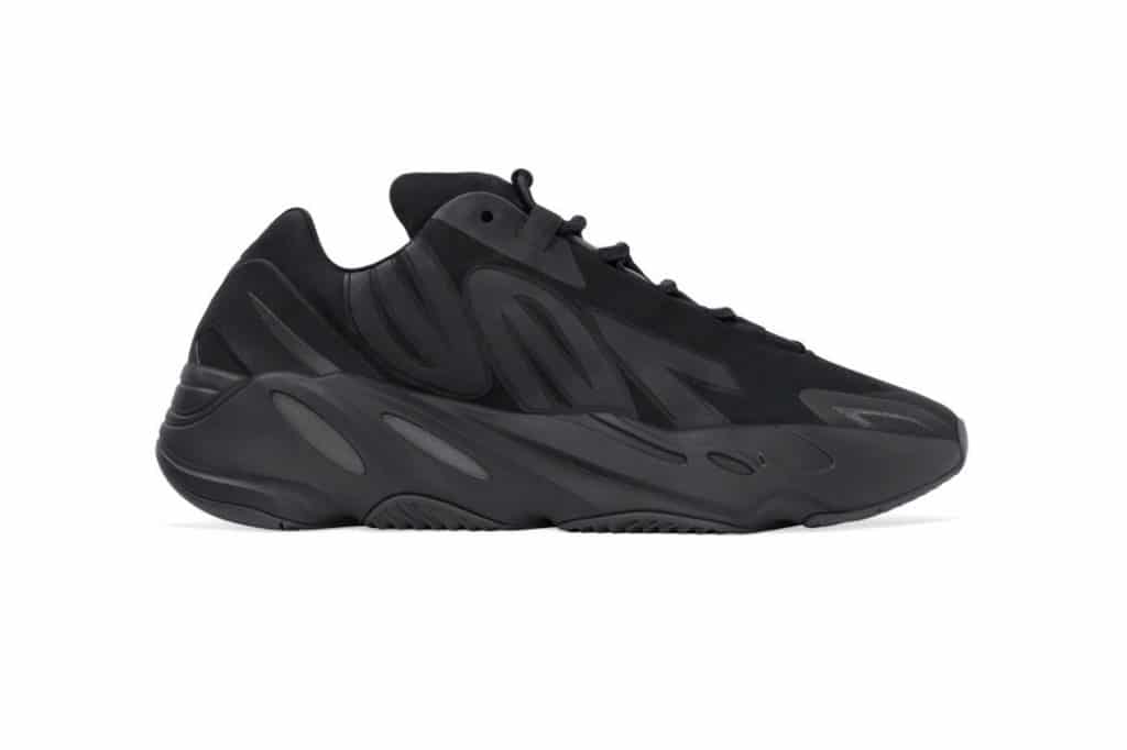 adidas YEEZY BOOST 700 MNVN Triple Black