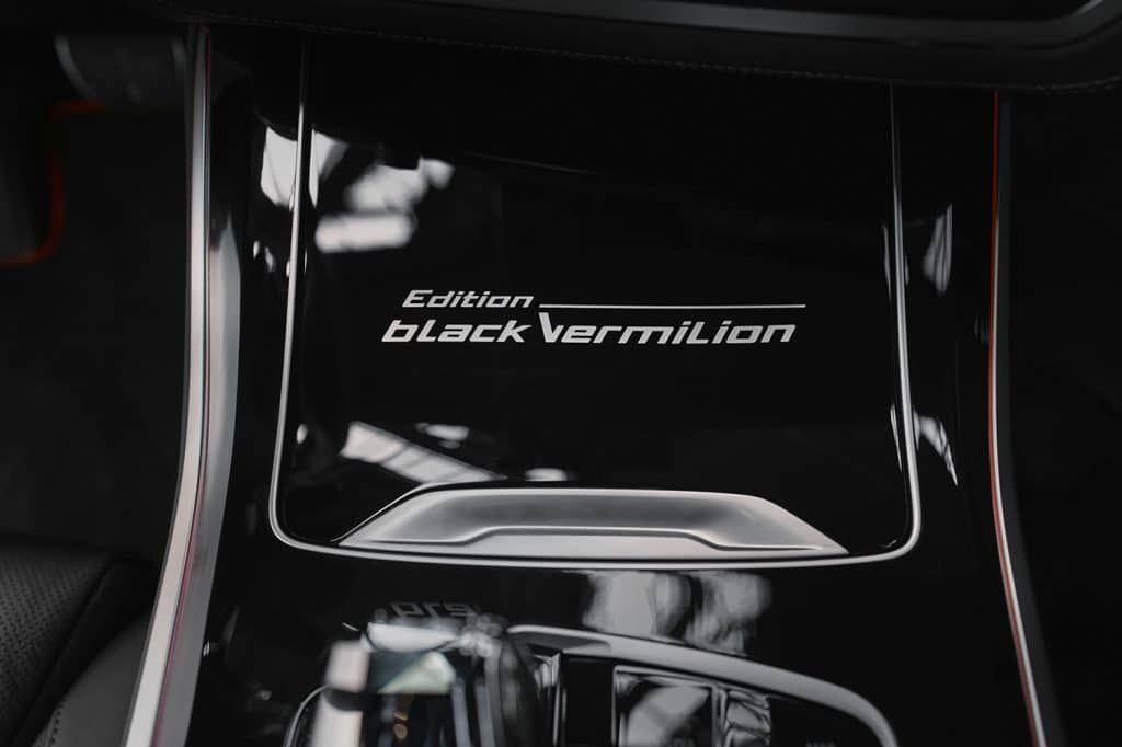 BMW Black Vermilion Edition X5 & Black Vermilion Edition X6