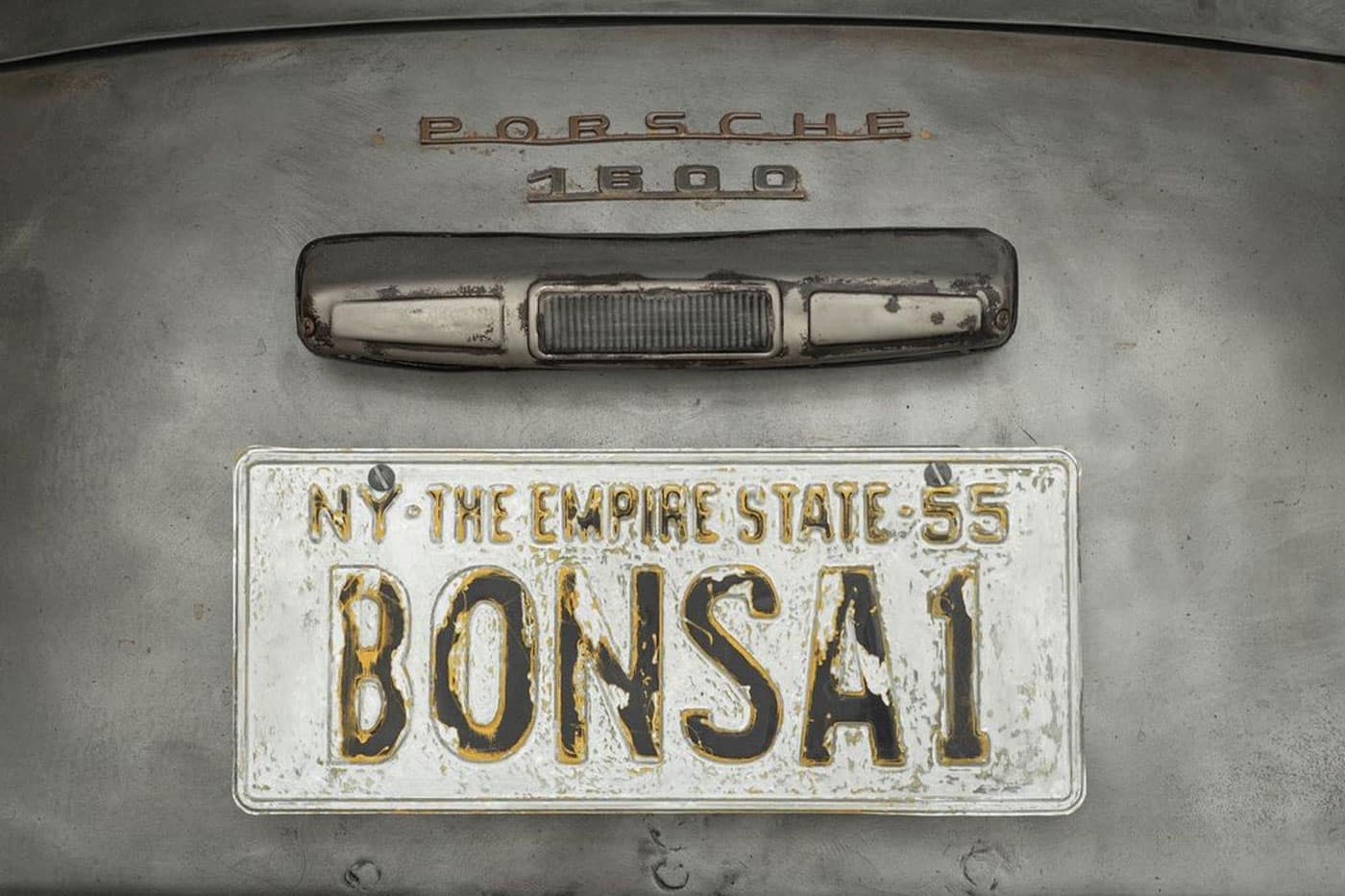 Daniel Arsham onthult custom Porsche 356 "Bonsai"