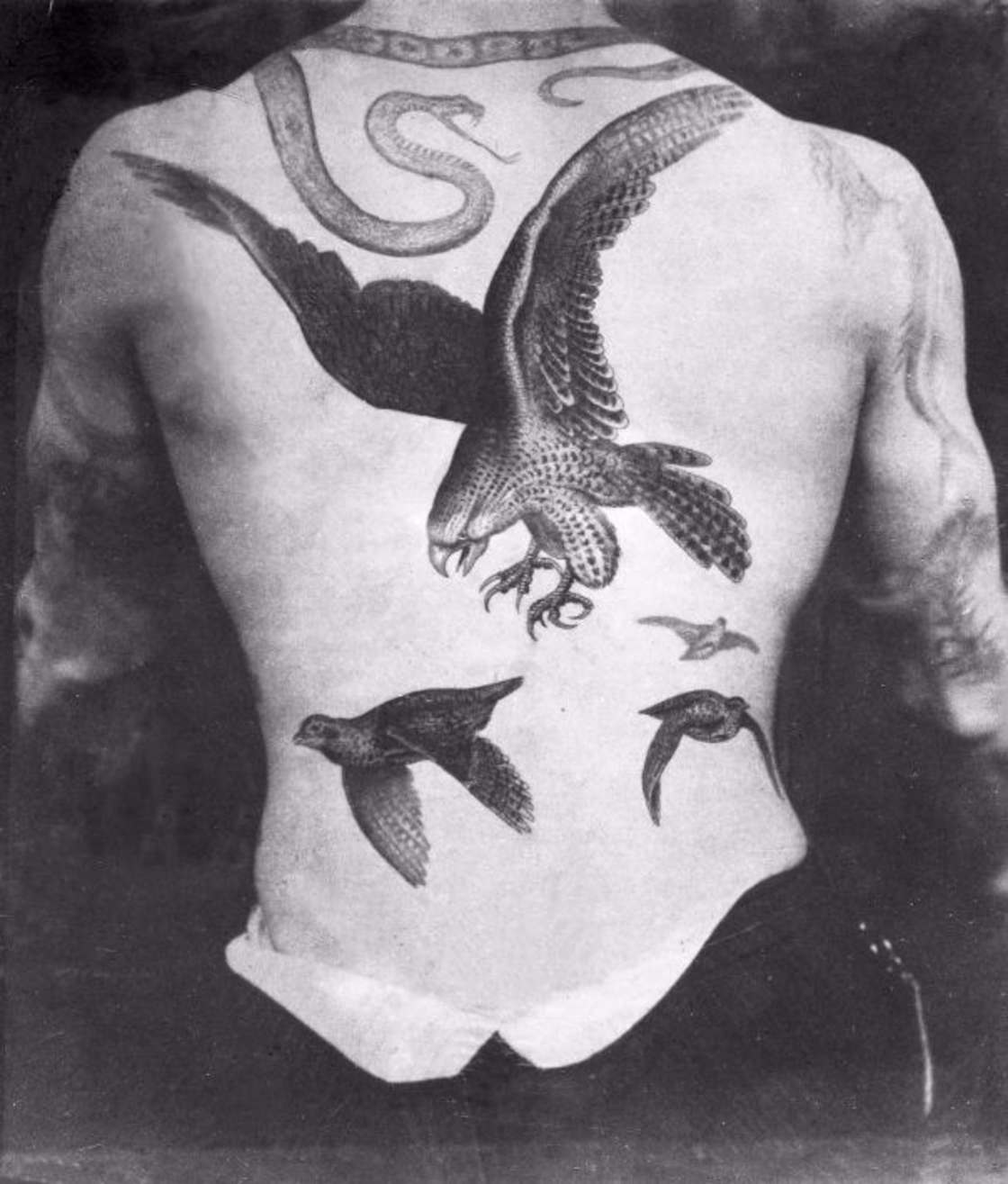 tattoos Sutherland Macdonald - tattoo artist geschiedenis