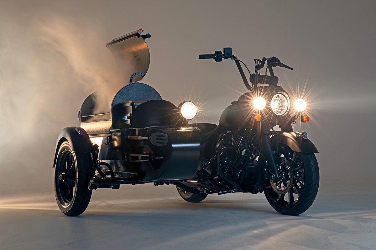 Indian Motorcycle en Traeger motor BBQ
