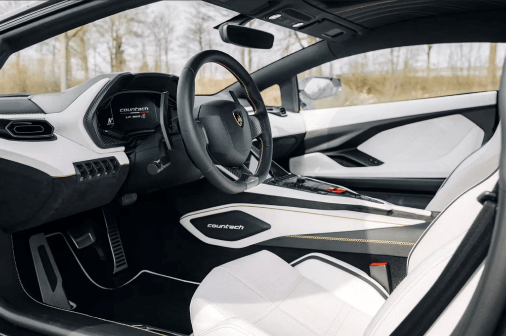 2022 Lamborghini Countach LPI 800-4 veiling