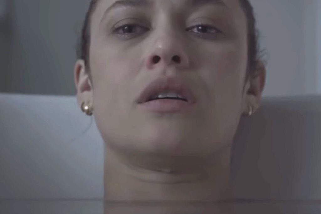 Mara trailer film Olga Kurylenko