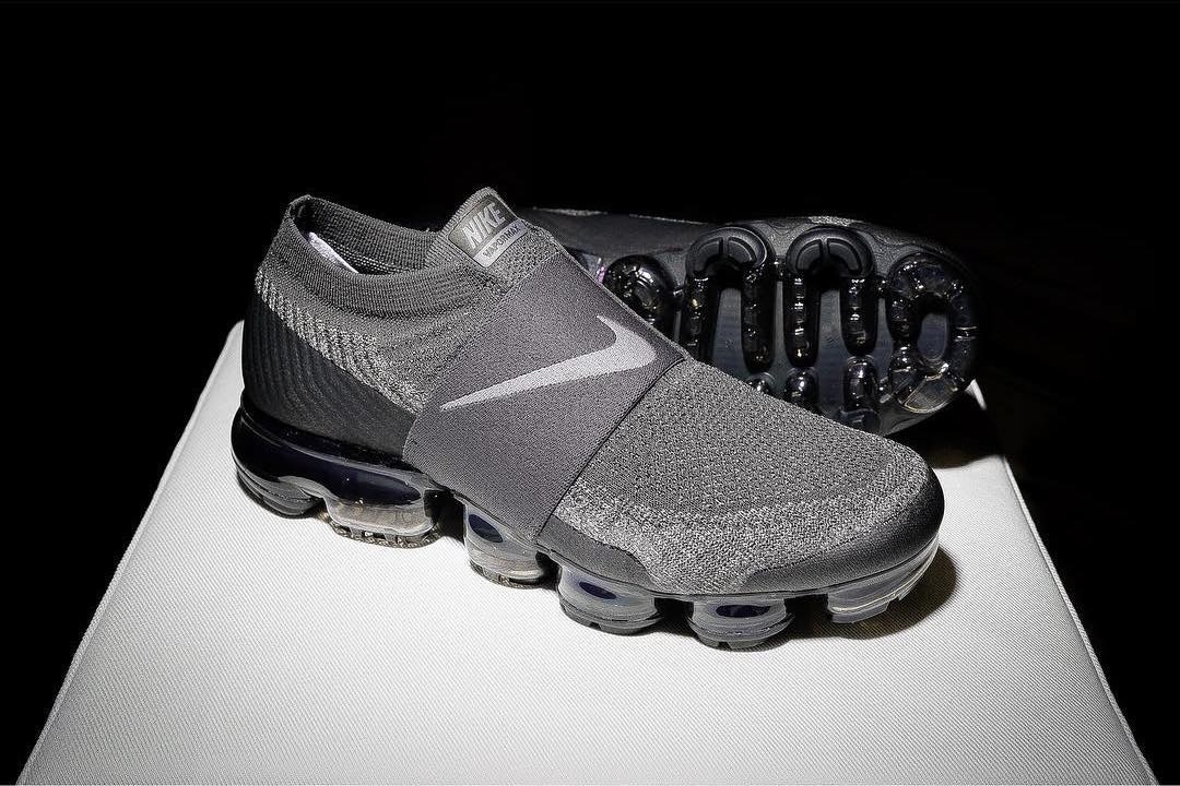 Nike Air VaporMax Laceless Grey & Black