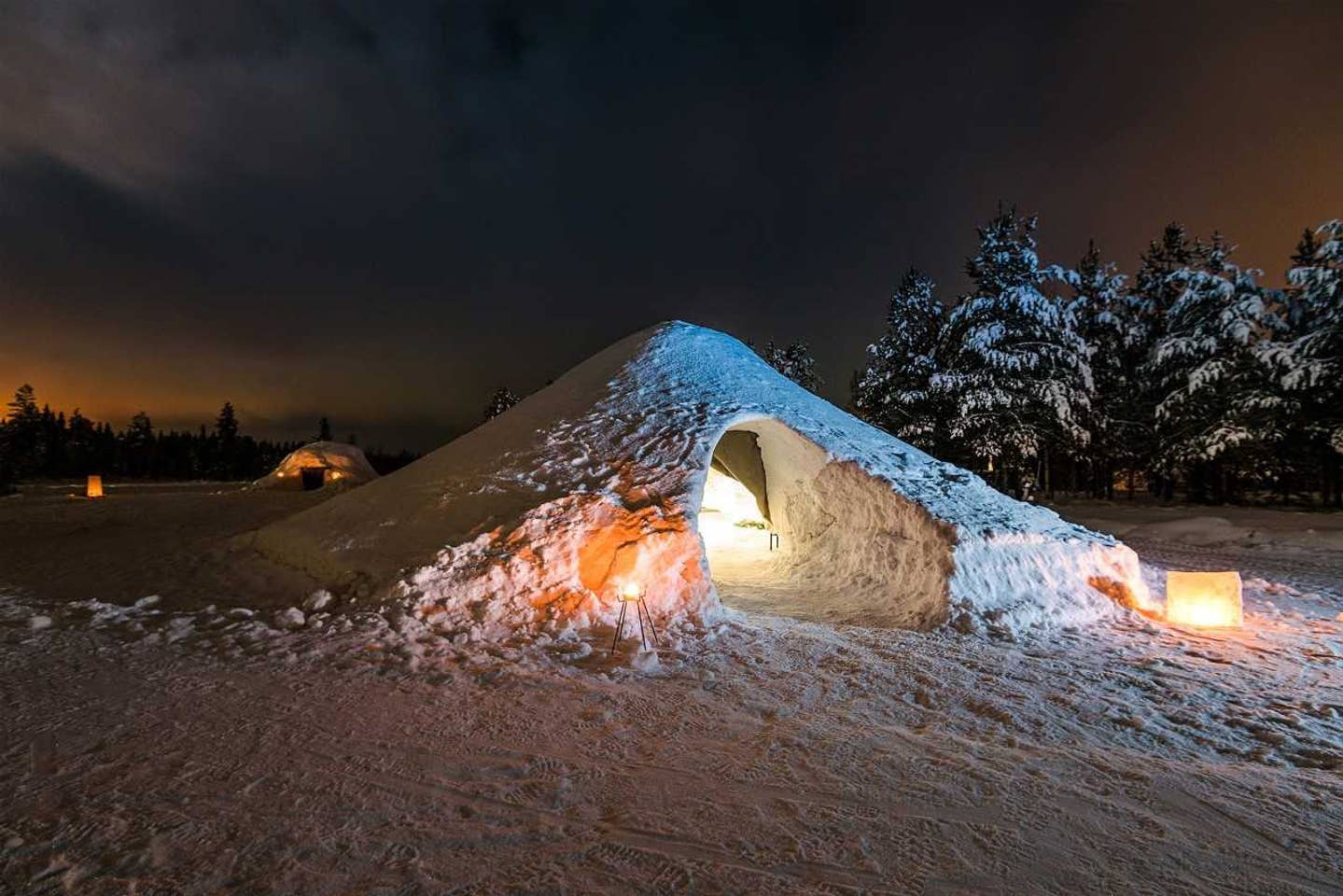 overnachten in een iglo finland airbnb vakantie travel