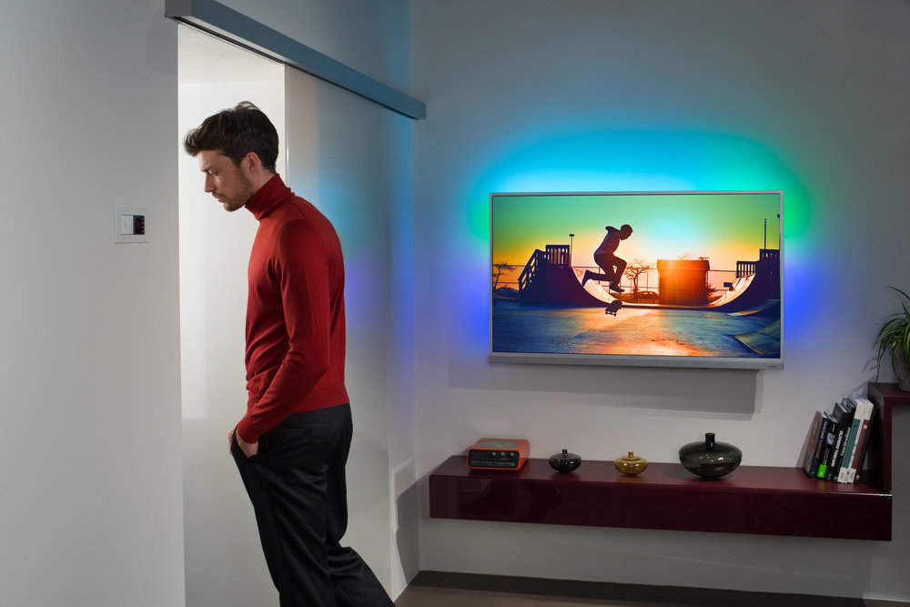 High-end Philips TV Ambilight