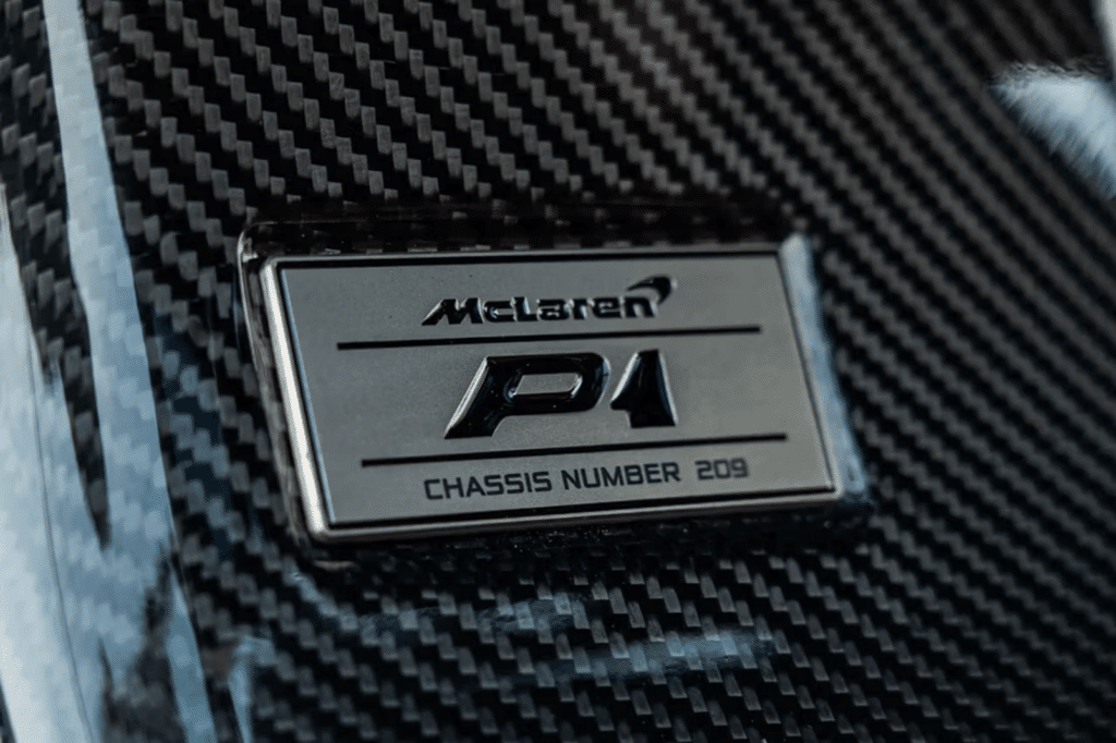 RM Sotheby veiling 2015 McLaren P1 & Porsche 918 Spyder