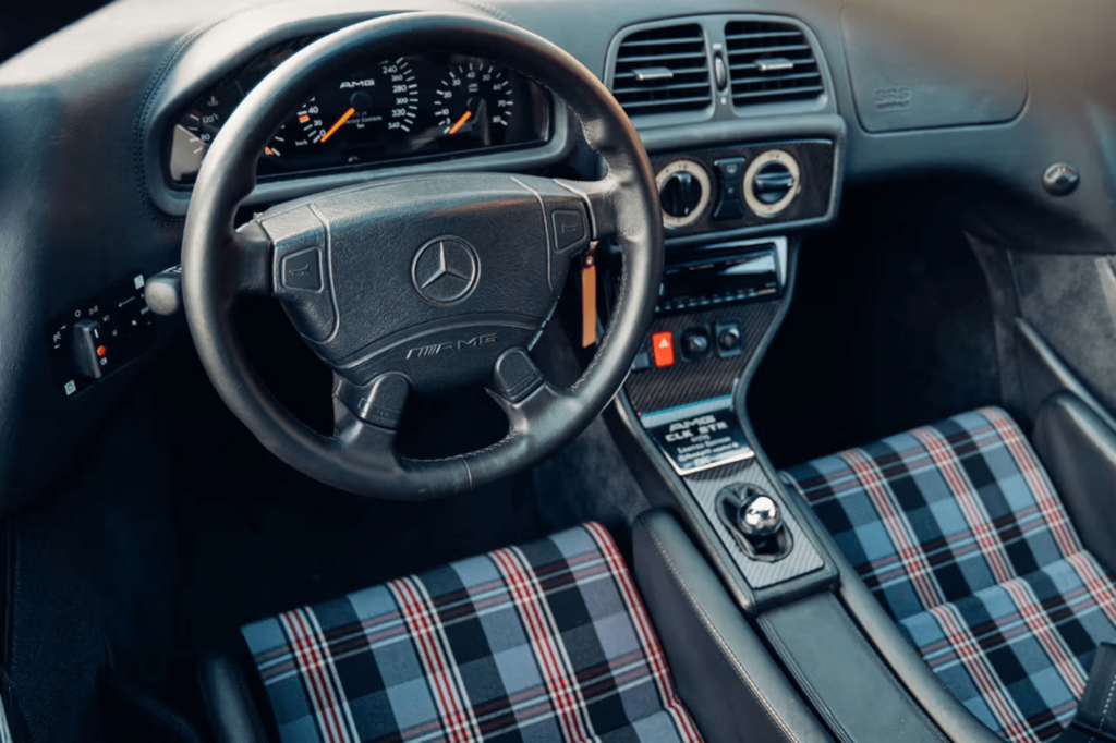 RM Sotheby’s veiling Mercedes-Benz CLK GTR