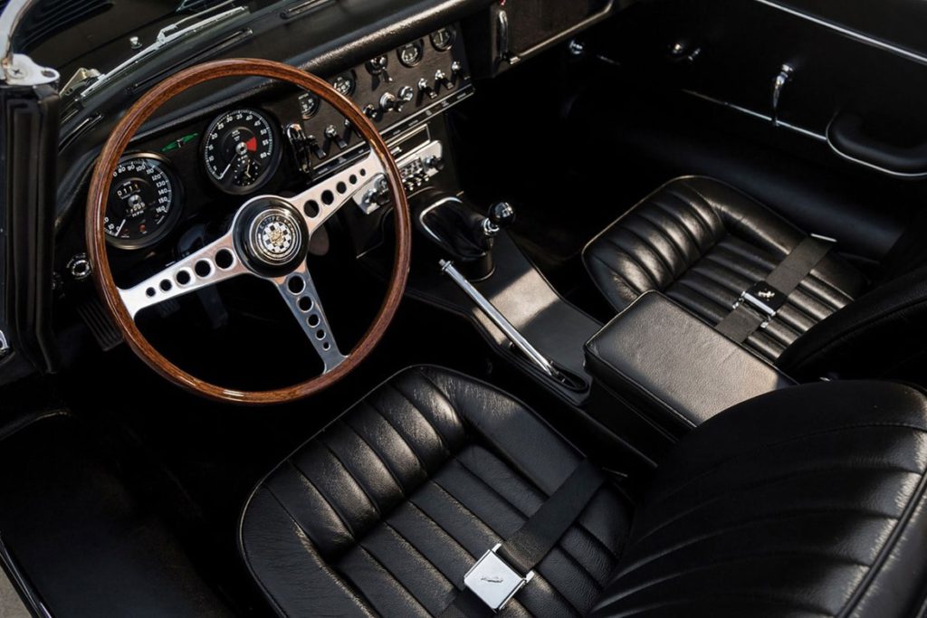 1966 Jaguar E-Type Series Roadster 1