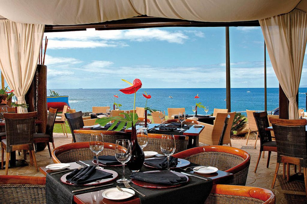 vakantie vijf restaurants met uitzicht op zee op Tenerife - rosso sul mare
