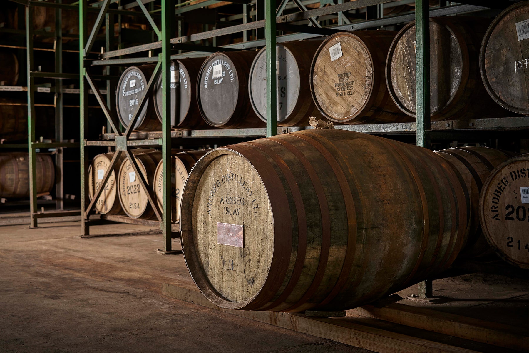 vat Ardbeg Islay Single Malt Scotch Whisky veiling 19 miljoen euro